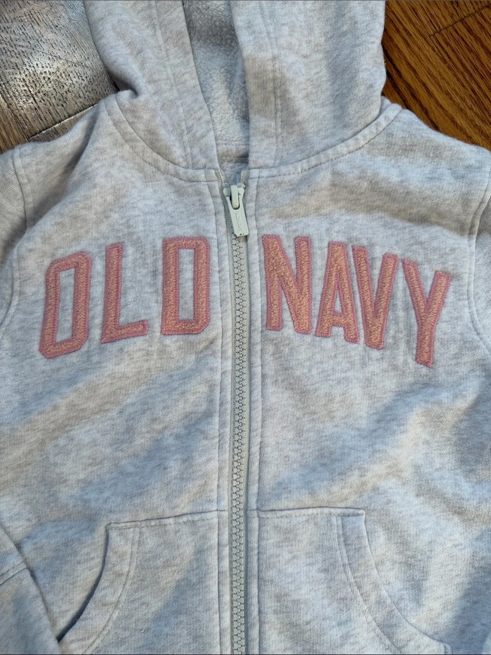 Girl’s Old Navy Matching Sweatsuit. Size 4T. Like New Condition.
